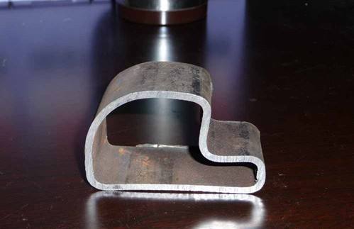 镀锌D形管生产厂家加工定制镀锌半圆管