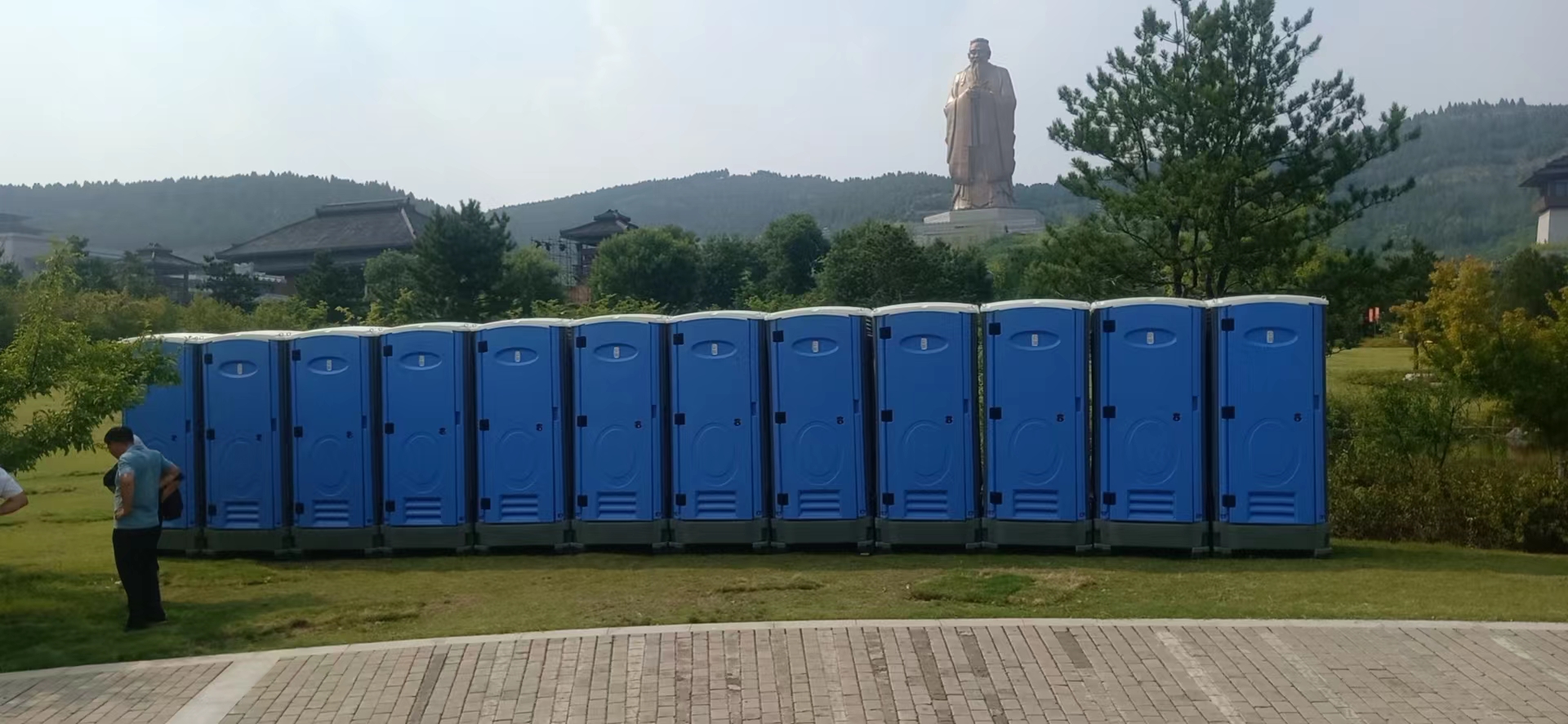 365移动厕所租赁平台全力服务2021北京服贸会！