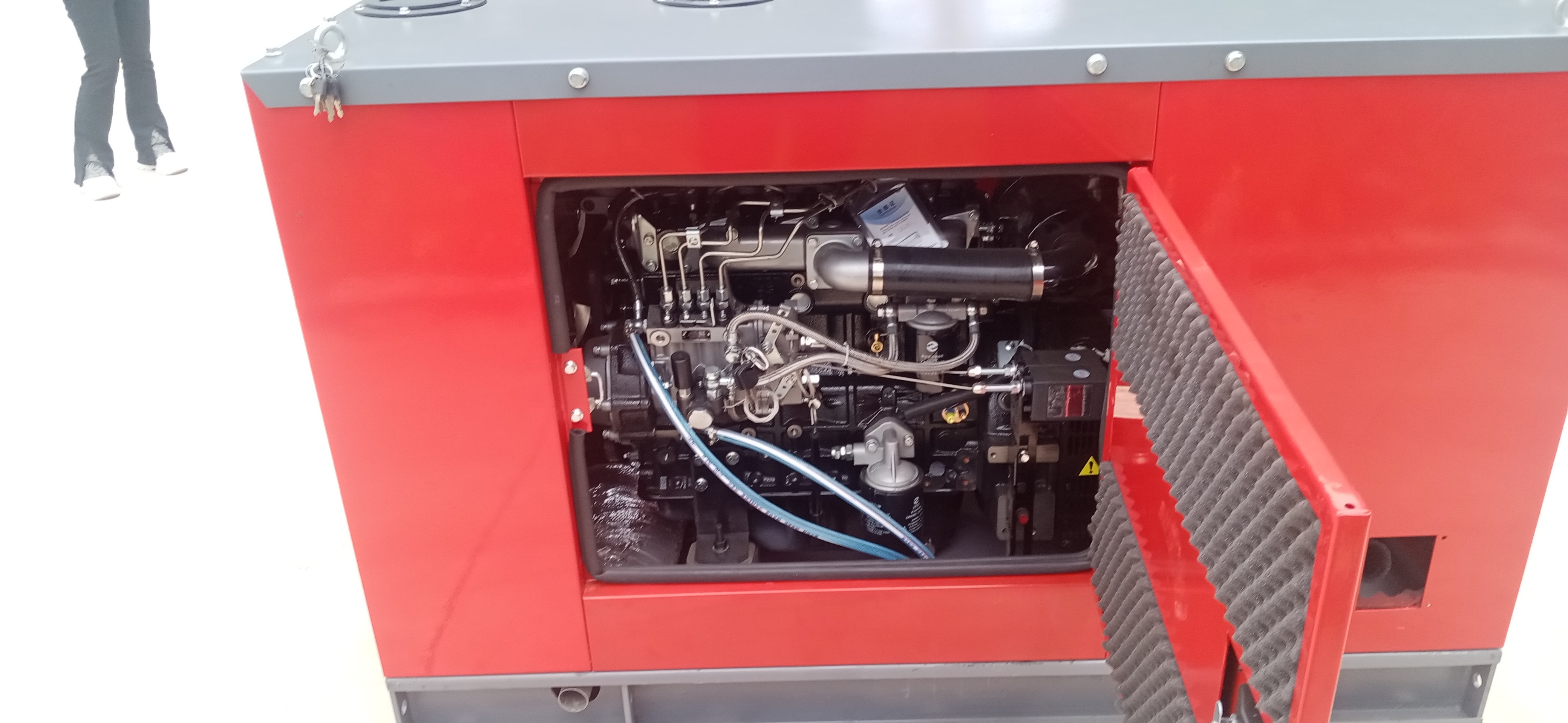 30kw静音柴油发电机、消防红色 (7)