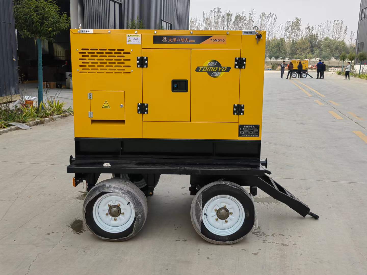 20kw静音柴油发电机-黄色大尺寸-带拖车 (4)