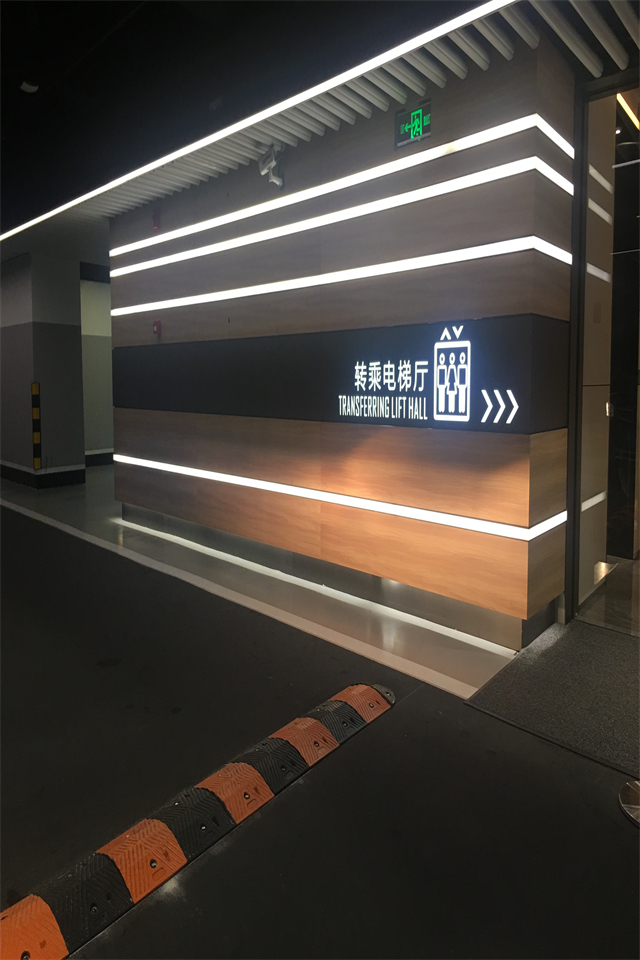 沙头加油站卸油区划线施工：油罐车停靠 / 操作区划分指南