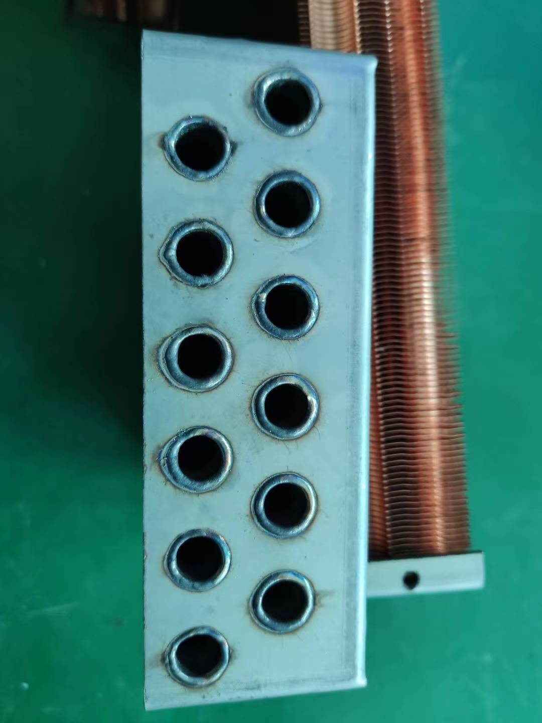 不锈钢散热器封口激光焊接 (3)