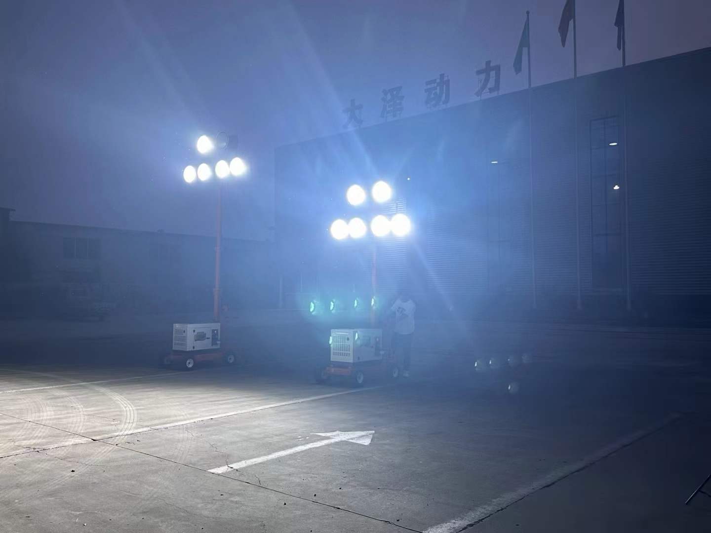 6千瓦柴油发电机组塔配照明灯-图片-灯 (8)