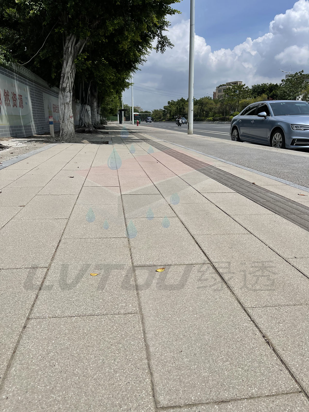 汕頭市汕汾路道路提升 300x600芝麻白 300x300淺灰盲道 3_副本