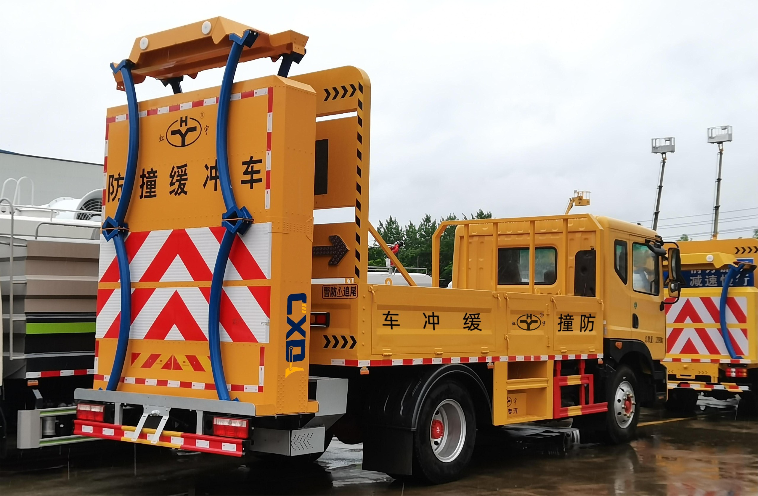 东风多利卡D9-100K_110K防撞缓冲车 (4)