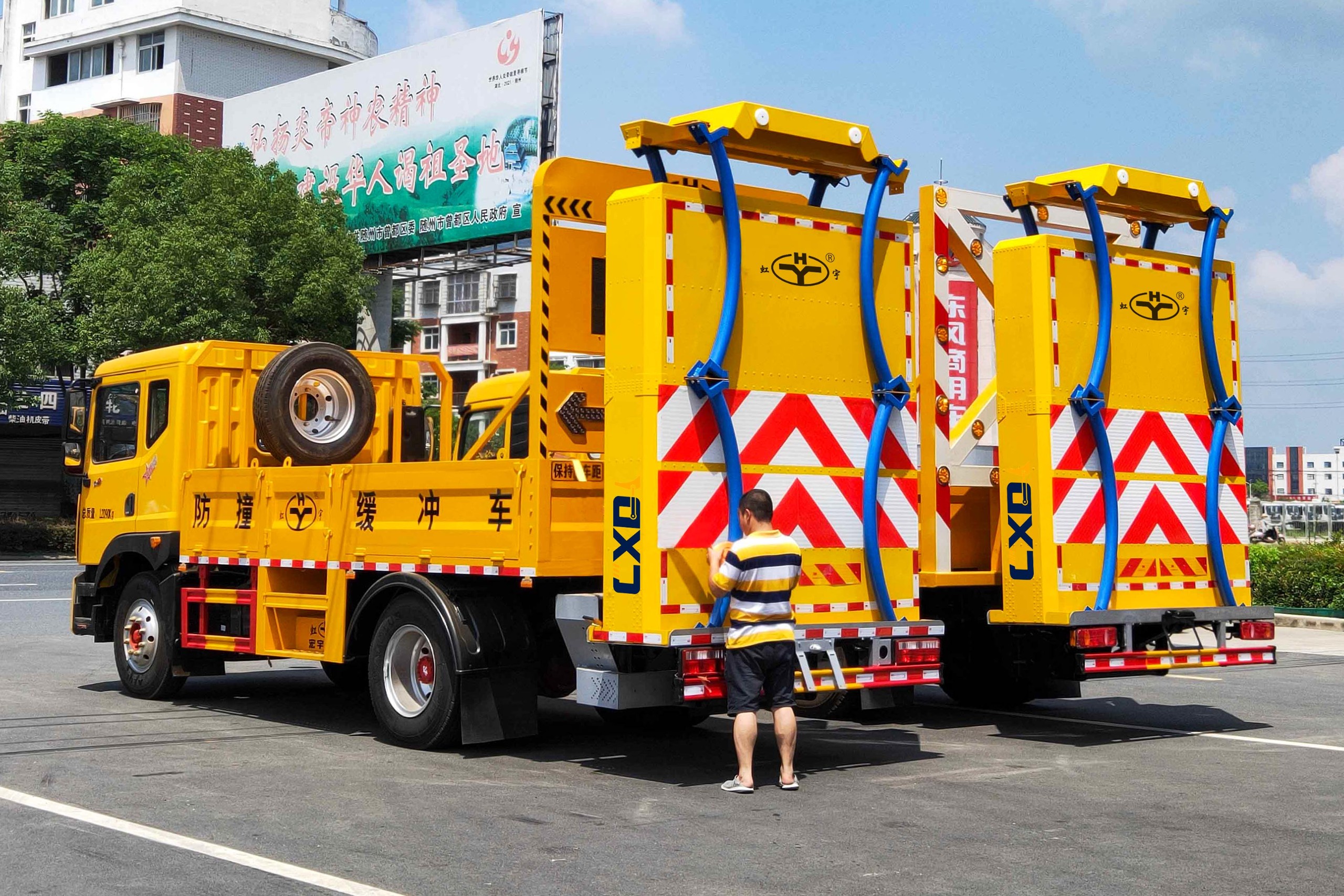 东风多利卡D9-100K_110K防撞缓冲车 (6)