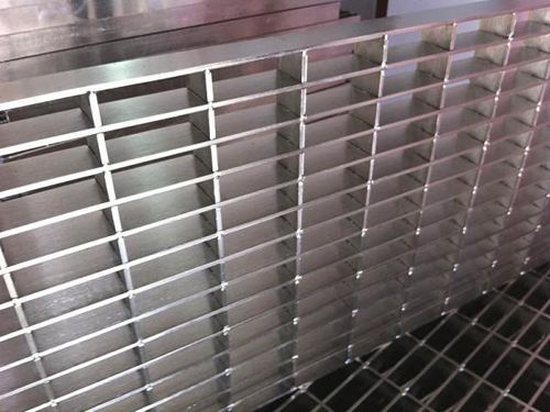镀锌钢格板厂