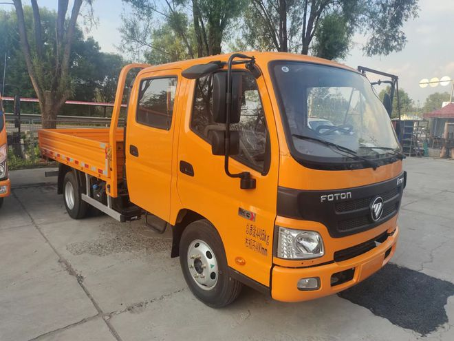 双排小货车