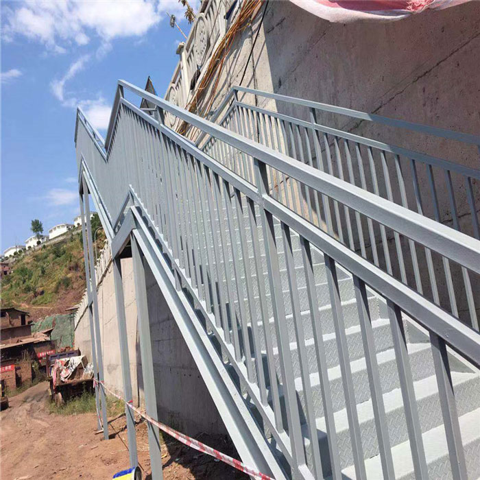  钢结构楼梯厂家电话