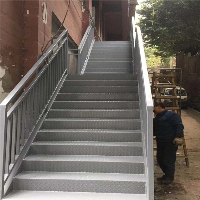 钢结构楼梯