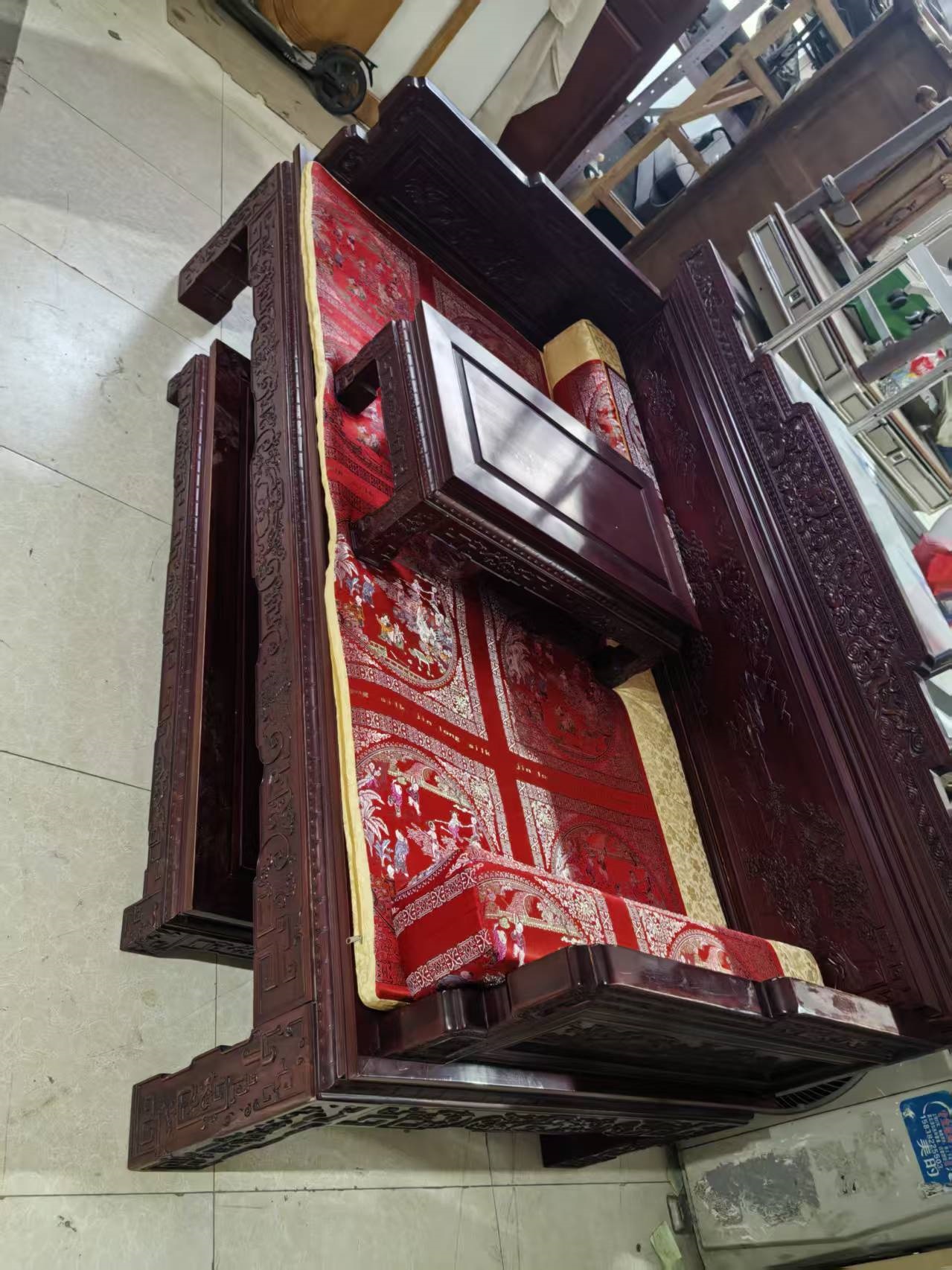 天津鸡翅木家具回收