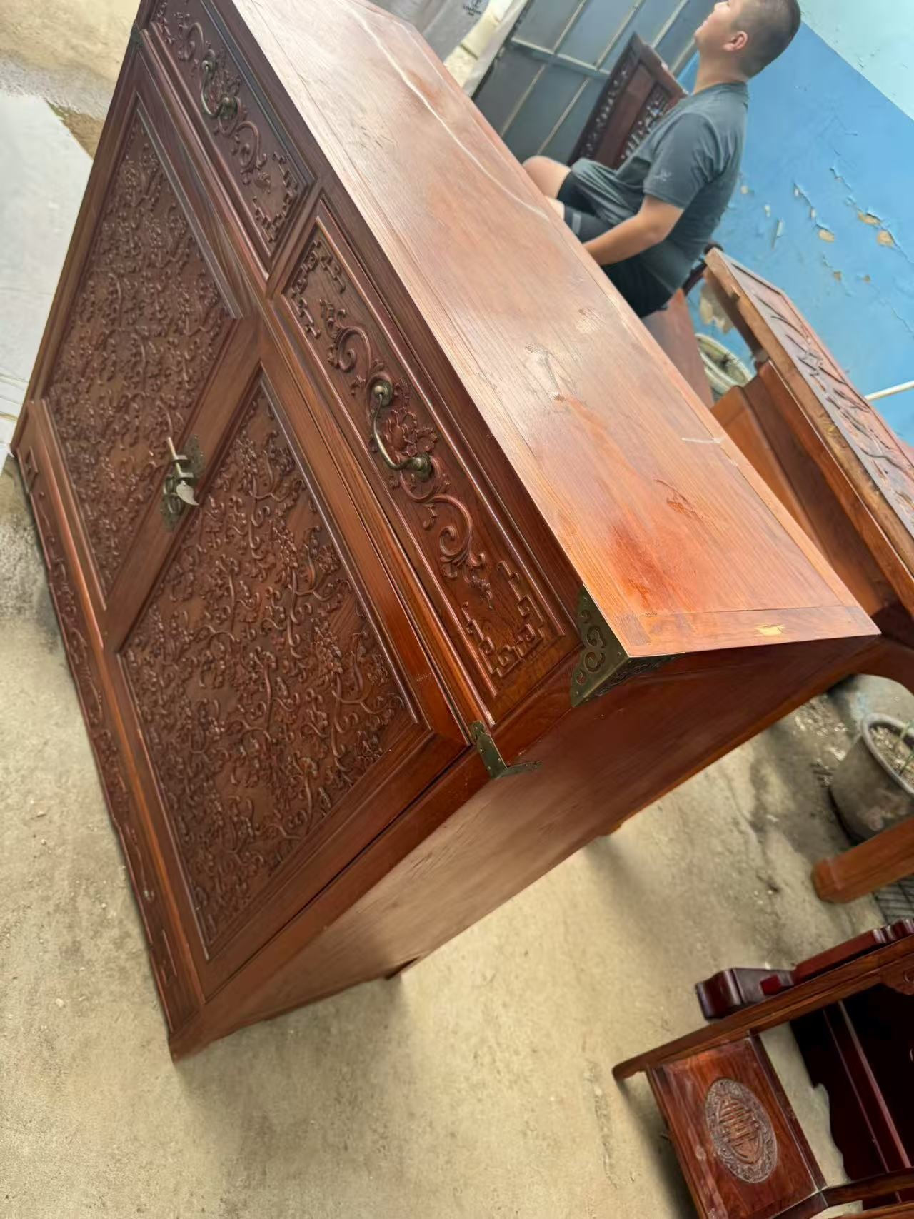 北京鸡翅木家具回收