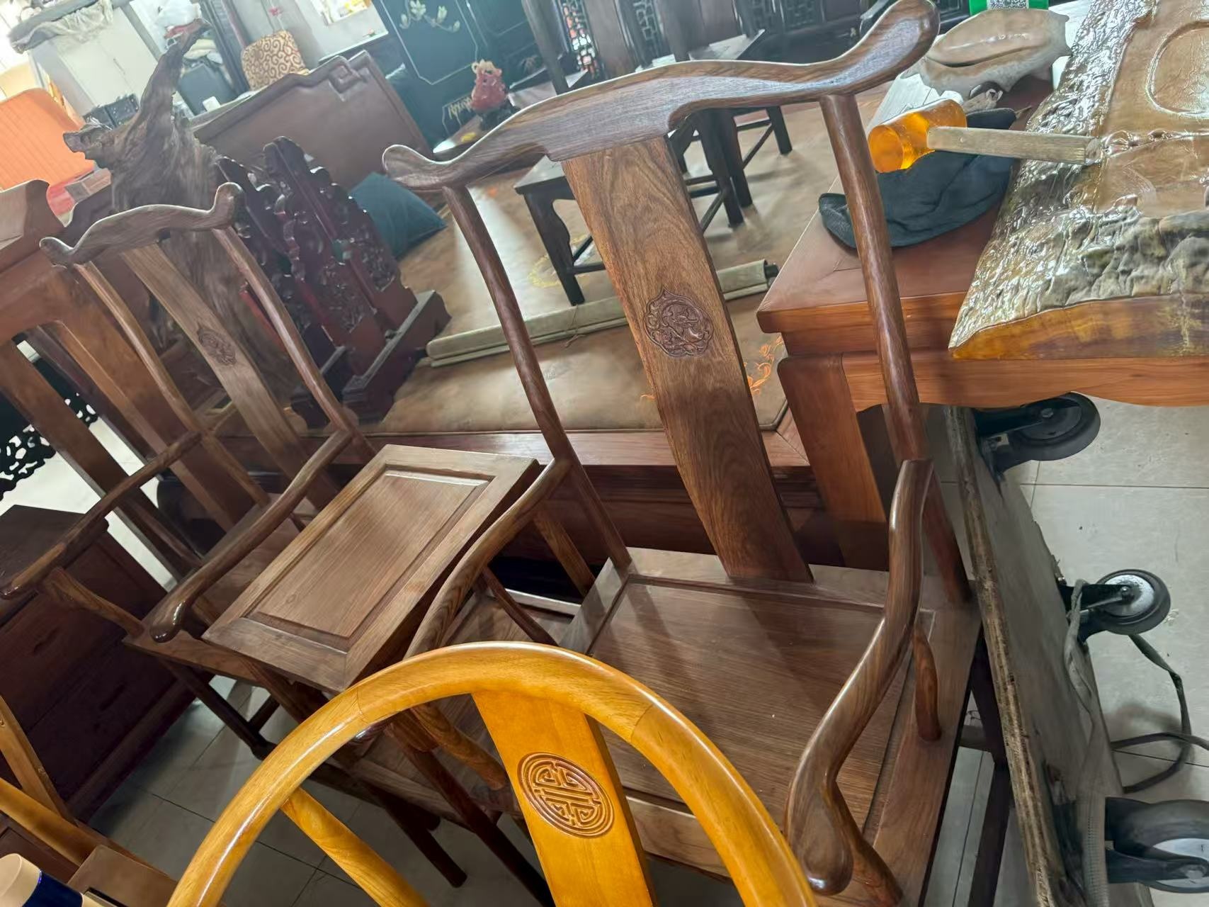 广东金丝楠木家具回收价格