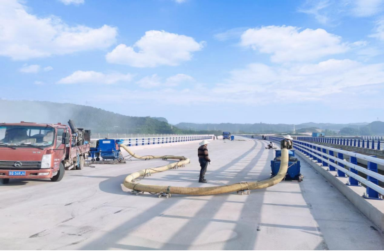 四川宜水高速 桥面抛丸10万平方