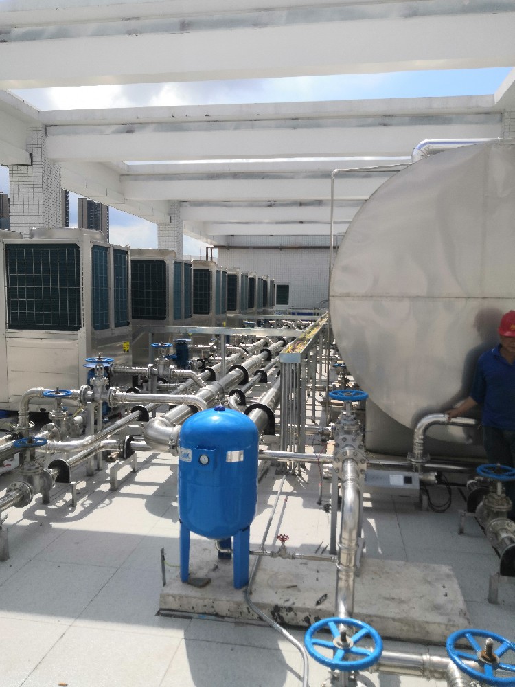 东莞厚街三奕电子宿舍5P空气能热水器