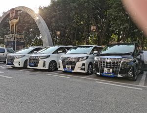 深圳福田奔驰V260租车福田租奔驰V260商务车福田租奔驰V260深圳豪车租赁网站